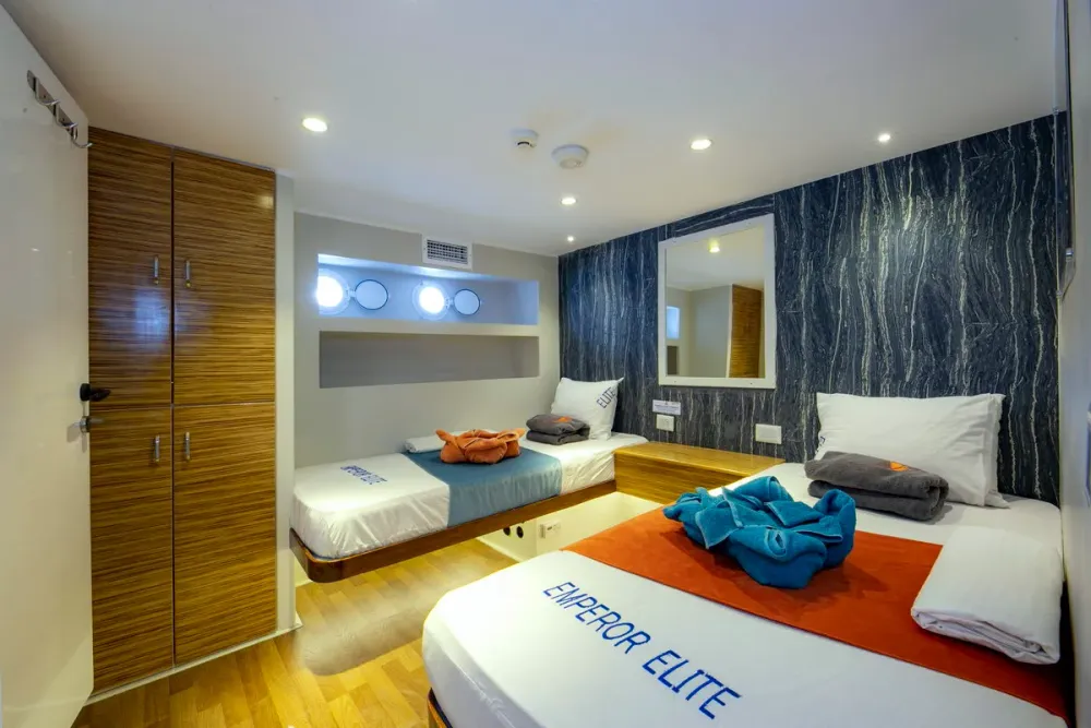 Lower Deck Twin — cabin photo