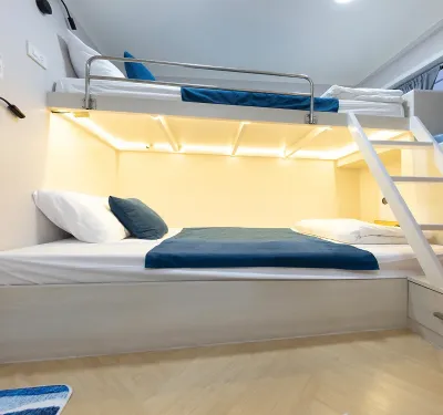 Cabin B2 on Krishna 3 — a bunk bed with lighting on both berths