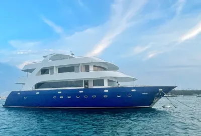 Maldives Legend / Sea Pleasure