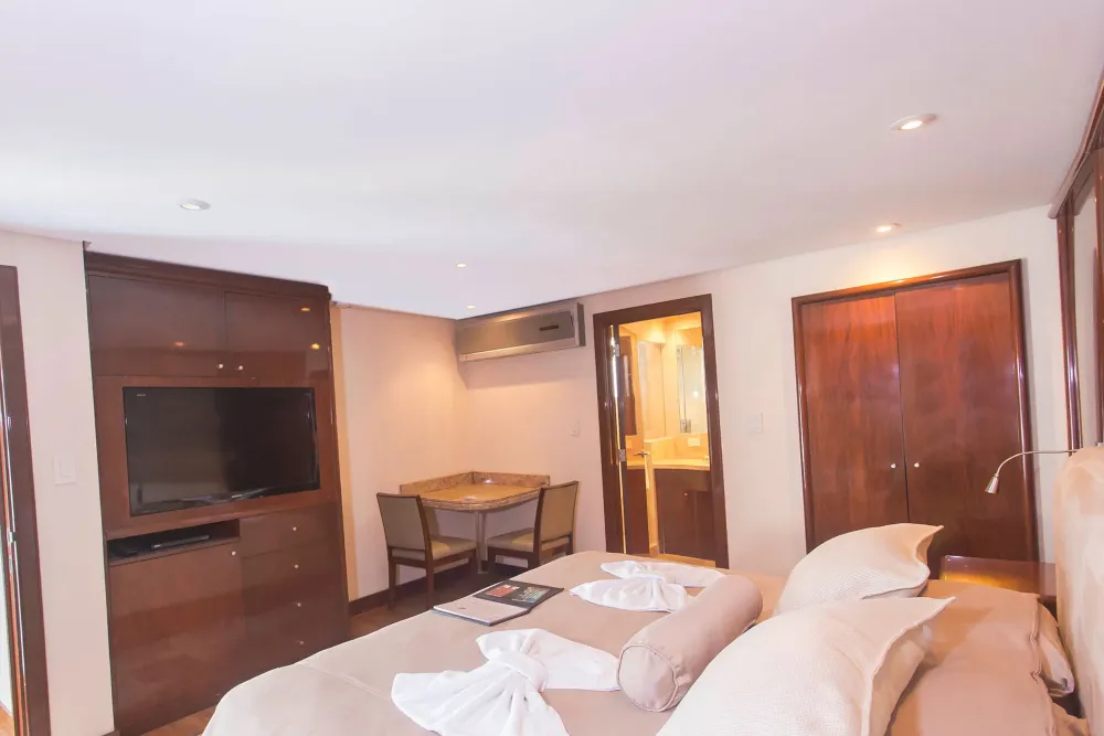 Suite No. 11 on Okeanos Aggressor II — writing table and television