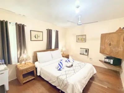 Budget Room — кровать и мебель