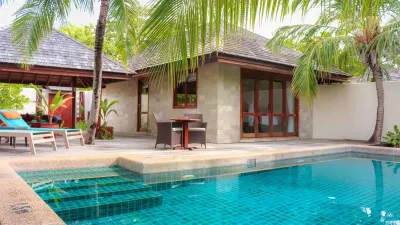 Private Pool Villa — бассейн и терраса
