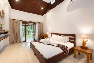 Cottage bedroom with a king bed