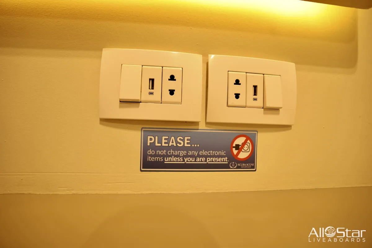 Розетки европейского типа C и USB-порты в каюте