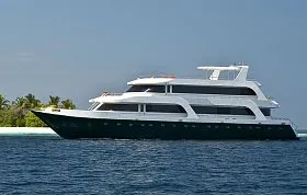 Дайв-сафари на Мальдивах на яхте Leo (Ark Royal)