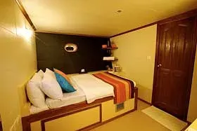 Каюты на яхте Atoll Cruiser