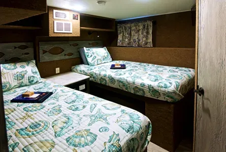 Twin Stateroom — Bahamas Aggressor II
