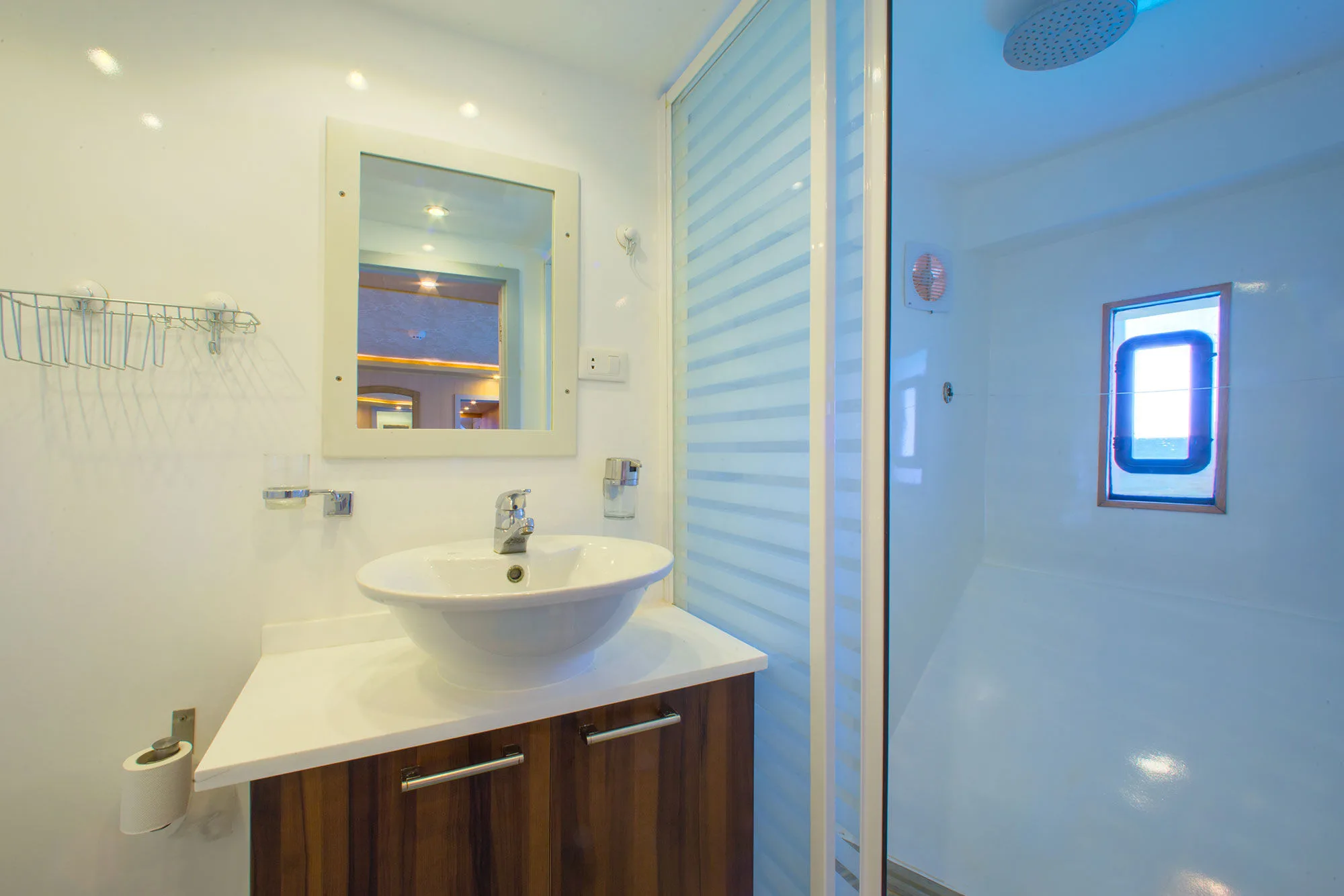 Suite bathroom — basin and shower cubicle