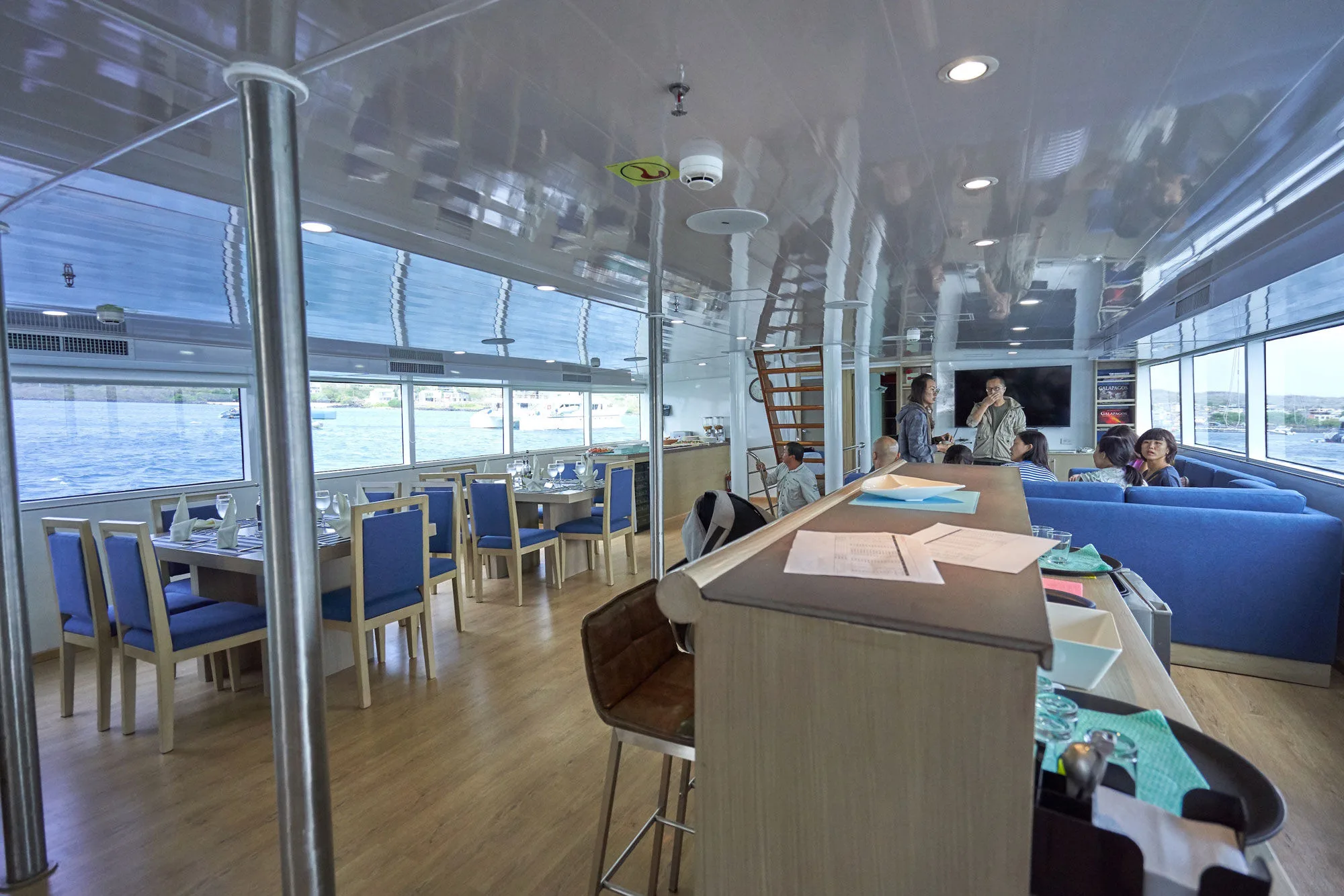 Calipso dining room with ocean views