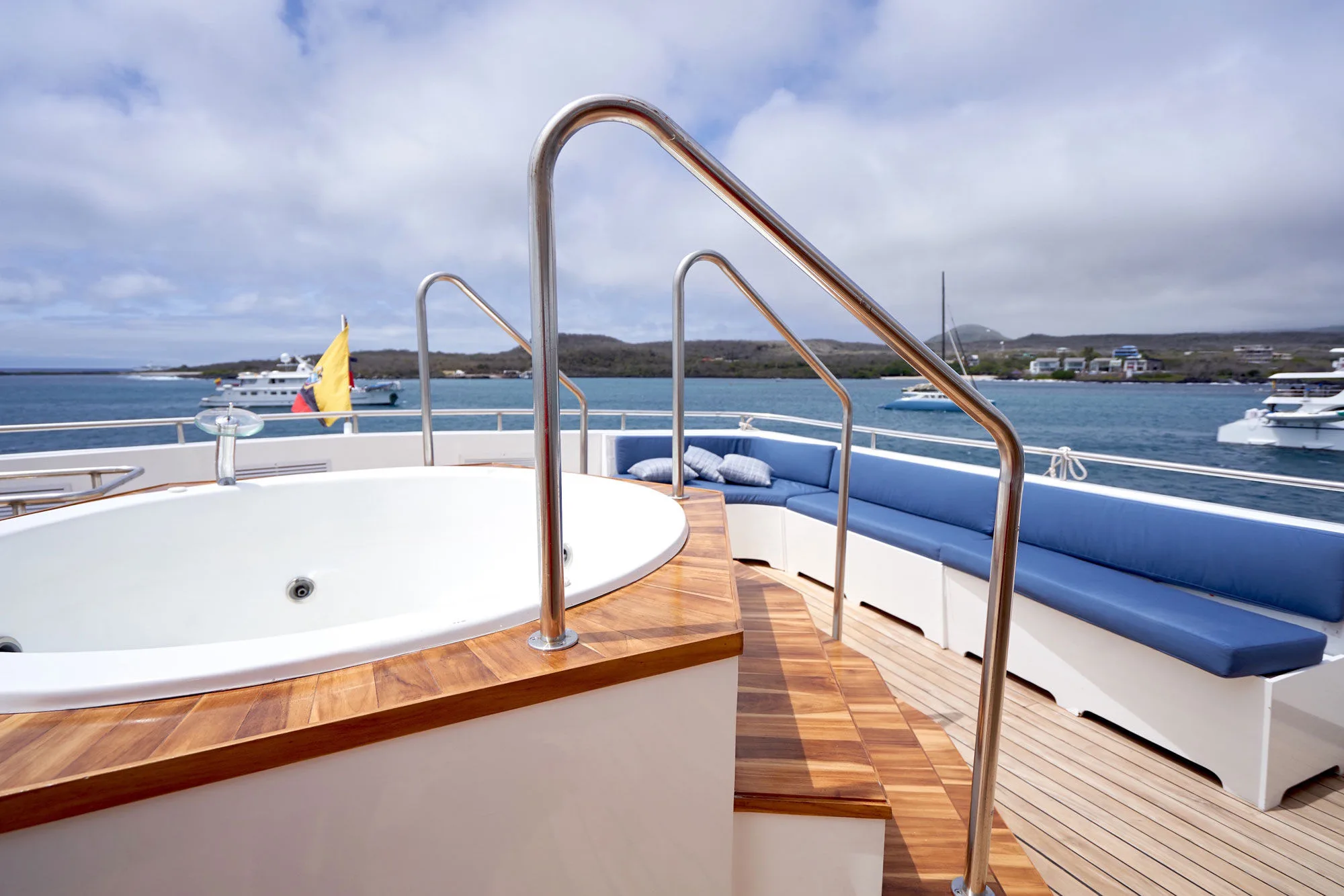 Jacuzzi on the Calipso sun deck overlooking the bay