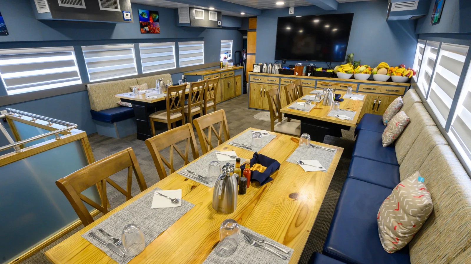 Salon and dining area of Cayman Aggressor IV