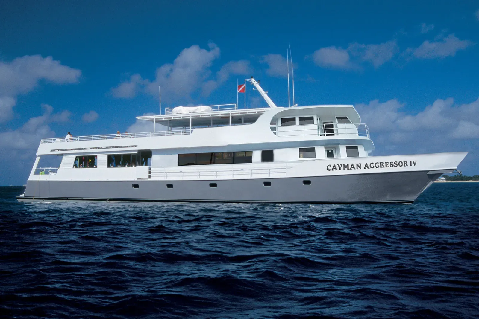 Cayman Aggressor IV — на ходу