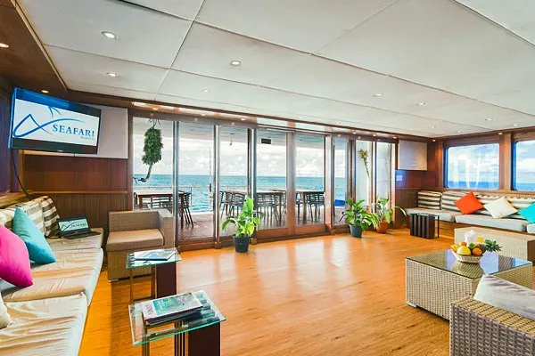 Салон на яхте Duplex Cruiser