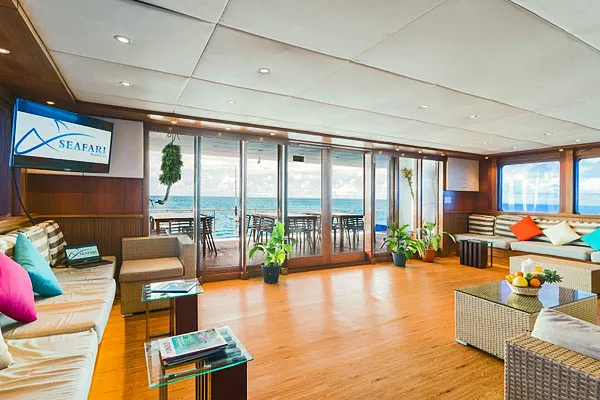 Салон на яхте Duplex Cruiser