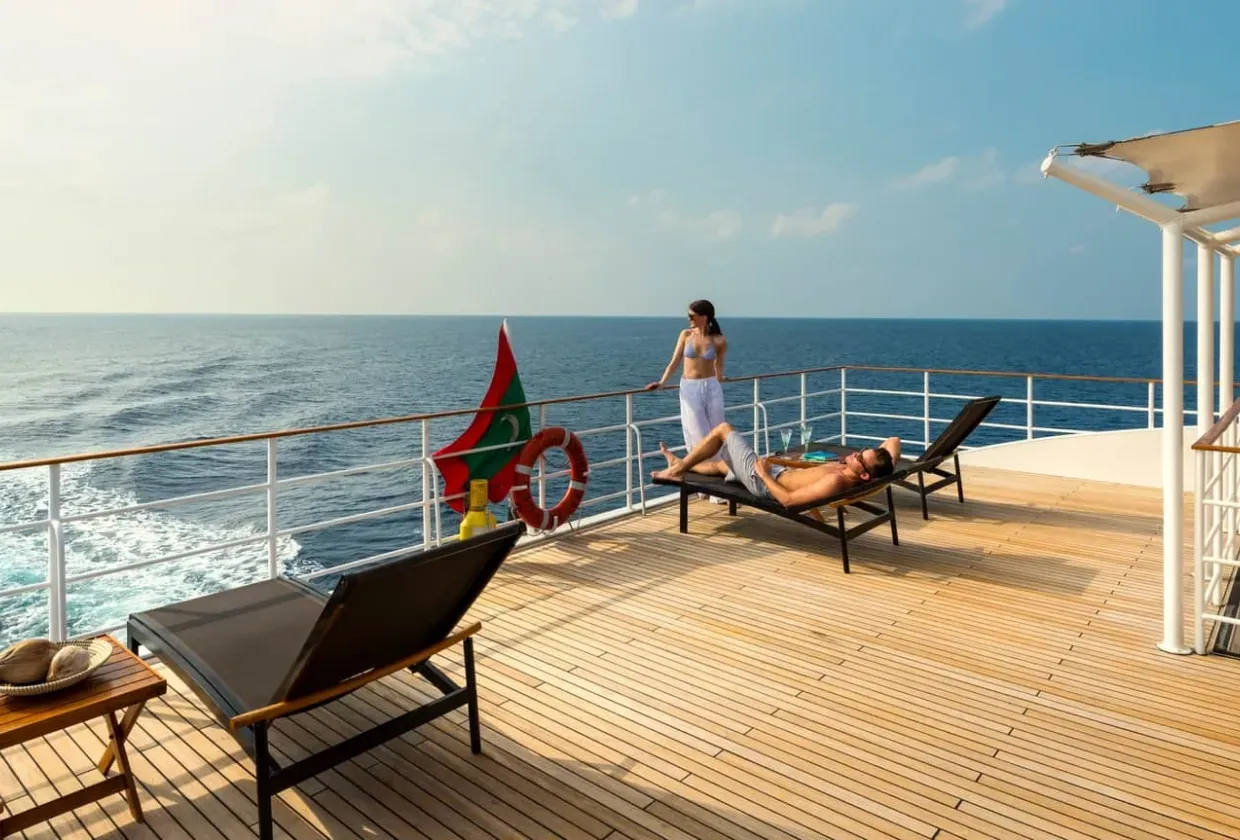 Four Seasons Explorer