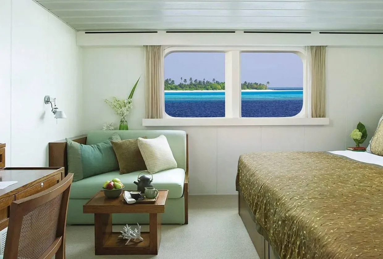 Four Seasons Explorer