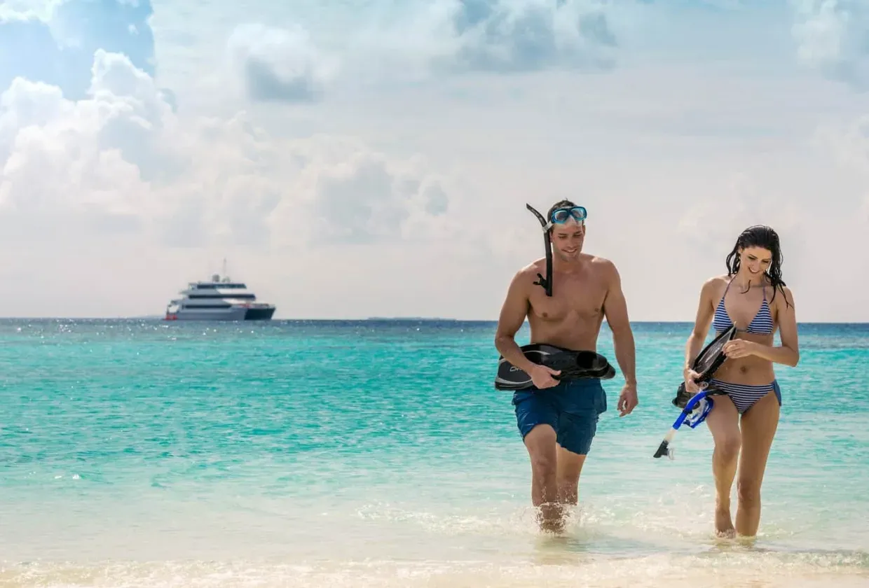 Four Seasons Explorer