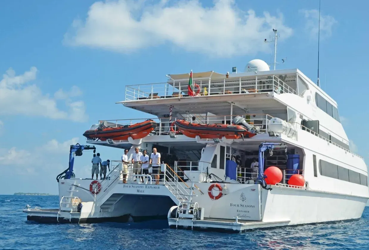 Four Seasons Explorer