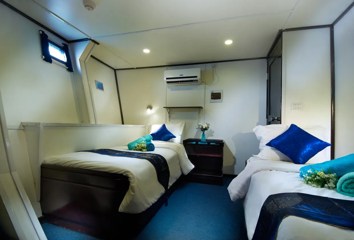 Classic Twin cabin on the lower deck of Galapagos Master