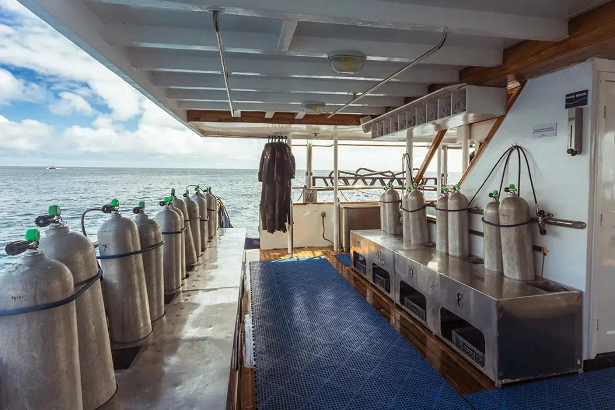Fully equipped dive deck of Galapagos Sky