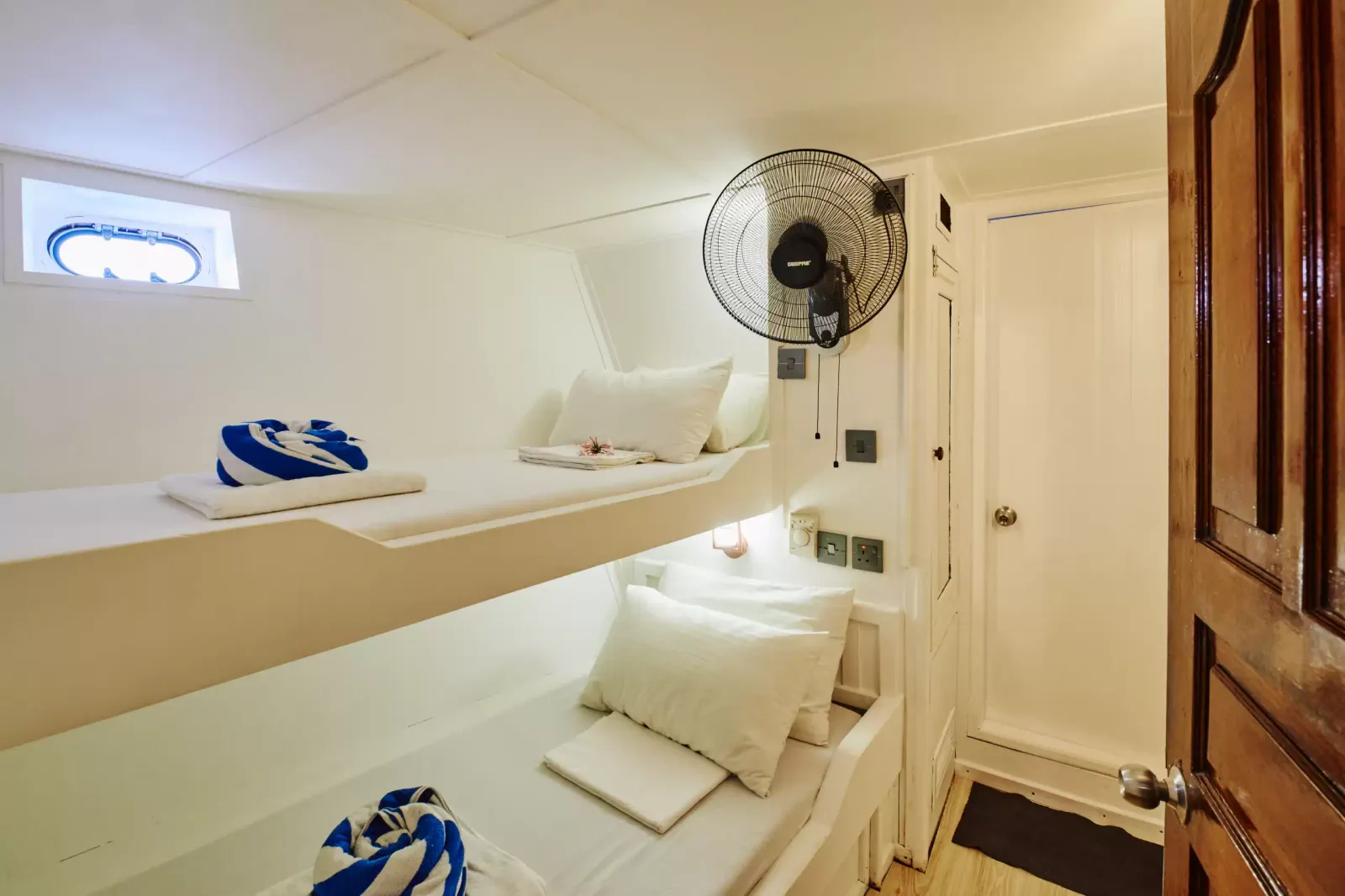 Lower Deck Twin — фото каюты