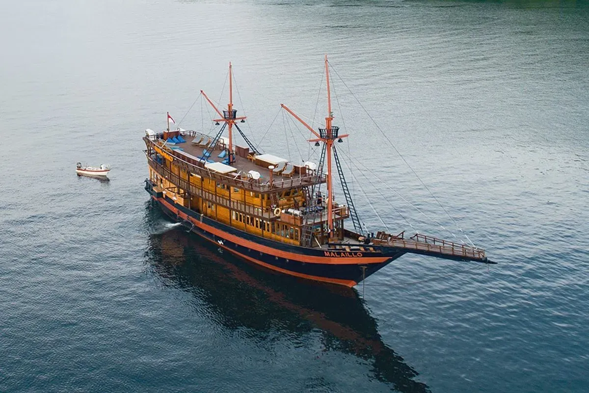 Malaillo — лайвборд для дайвинг-сафари на Индонезия