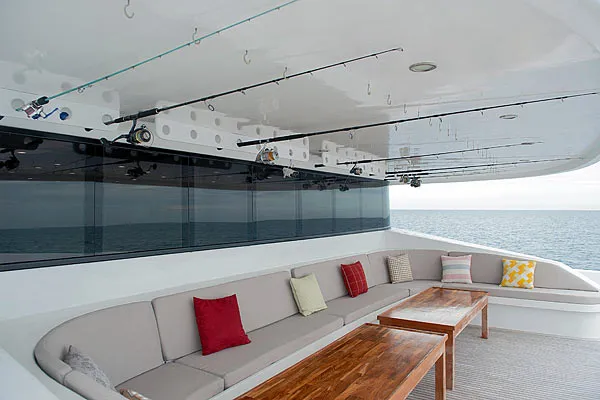 Яхта Maldives Legend III