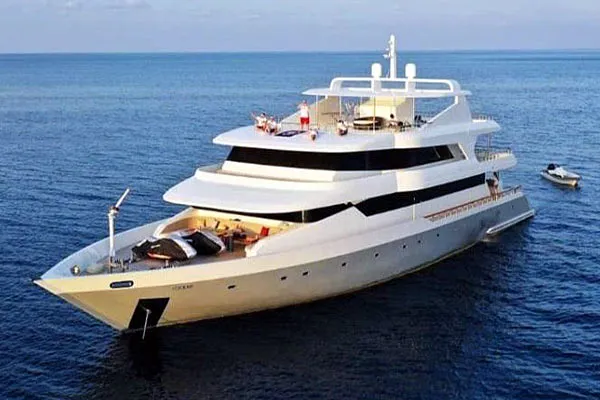 Дайв-сафари на Мальдивах, яхта Maldives Legend III