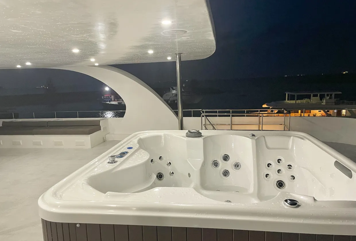 Maldives Legend / Sea Pleasure