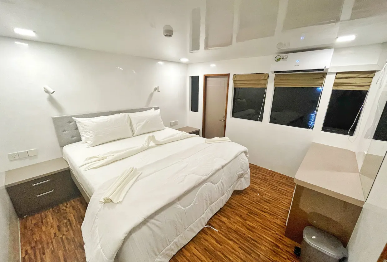 Maldives Legend / Sea Pleasure