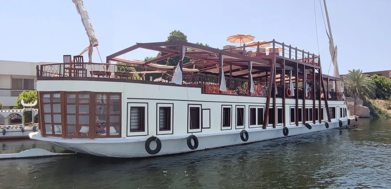 Nile Queen II rear view