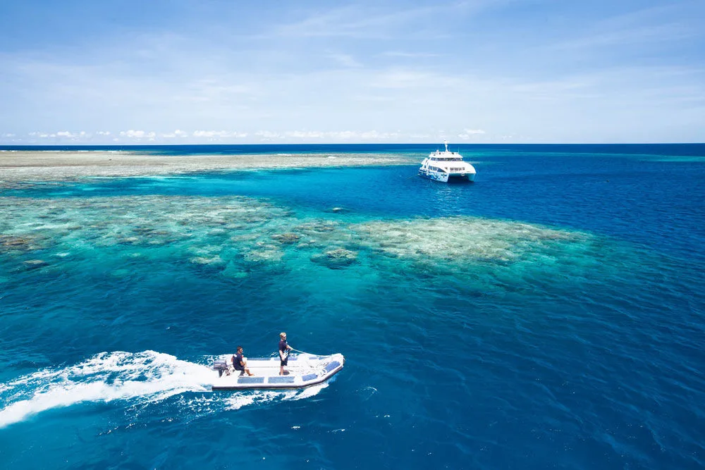 Tender running from the vessel to a dive site over the shallows