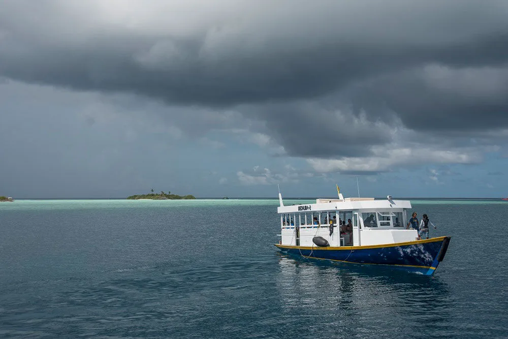Dive dhoni of Princess Dhonkamana under storm clouds