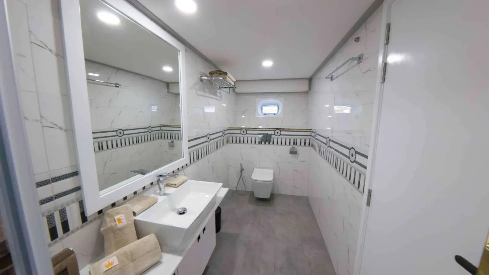 Deluxe I — фото каюты