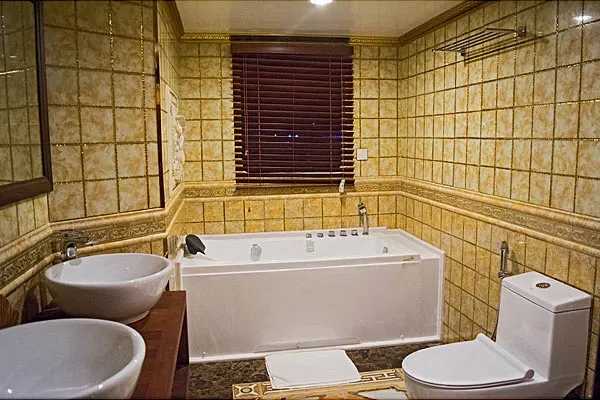 Яхта Princess Sara, ванная комната