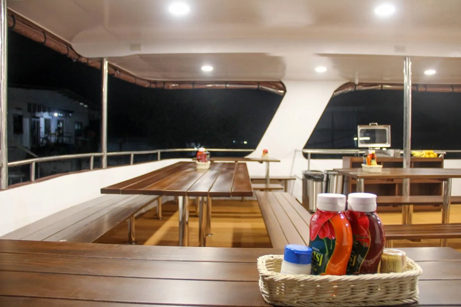 Evening dinner on Raga's aft deck