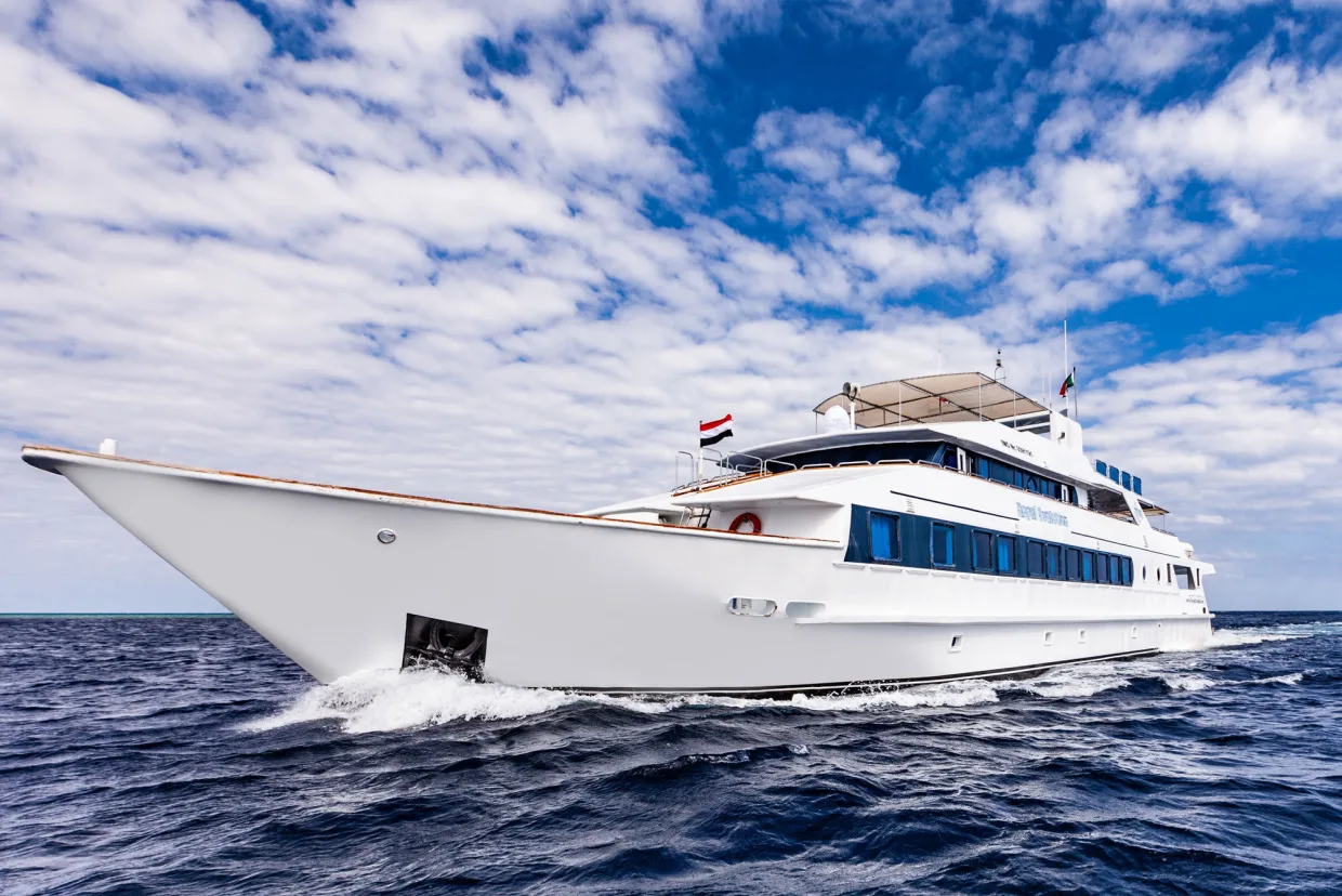 Royal Evolution на ходу в Красном море
