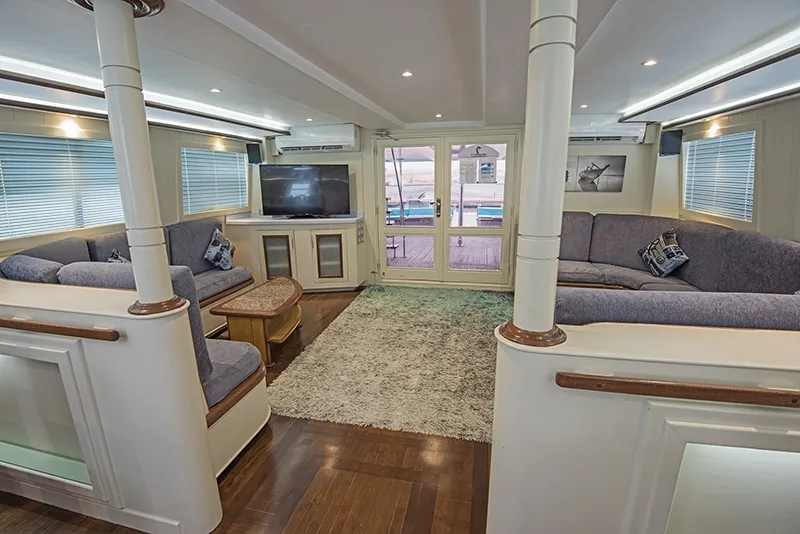 Sea Serpent Contessa/Contessa Mia