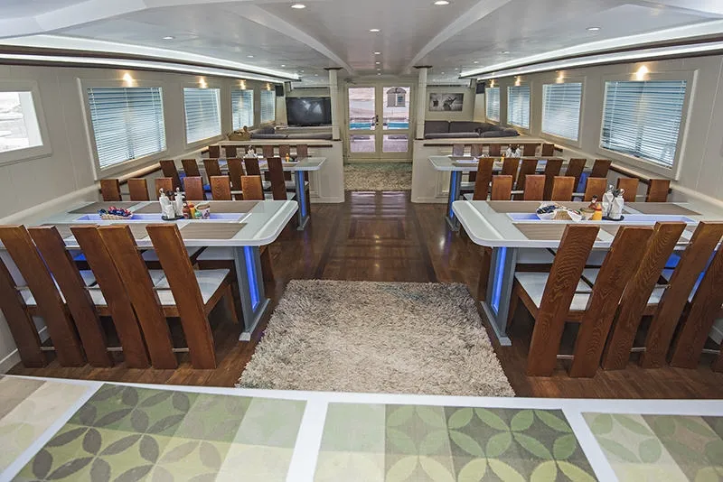 Sea Serpent Contessa/Contessa Mia