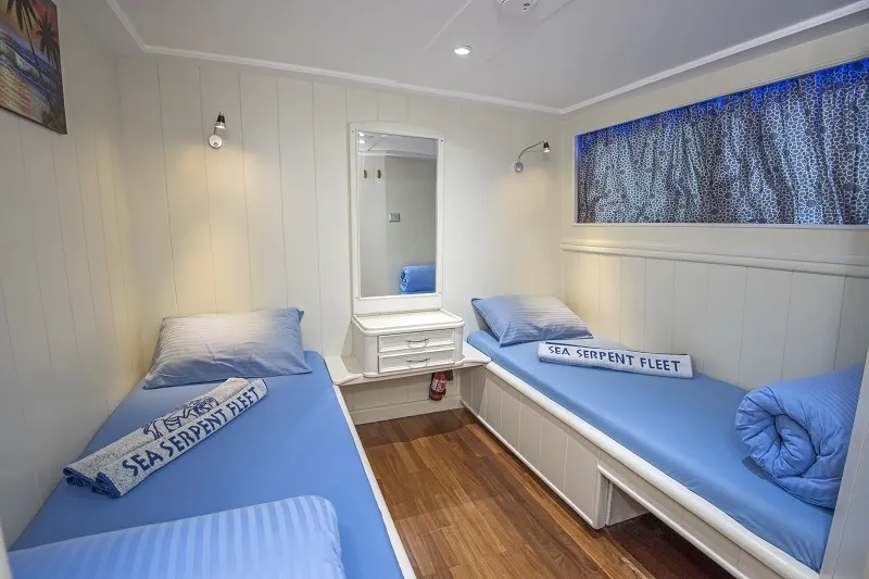 Sea Serpent Contessa/Contessa Mia