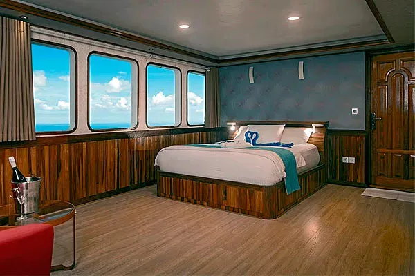 Каюта Seaview Master Suite на яхте SeaRose II