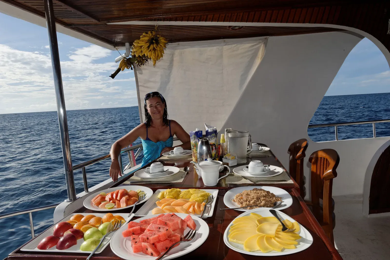 Sheena outdoor dining