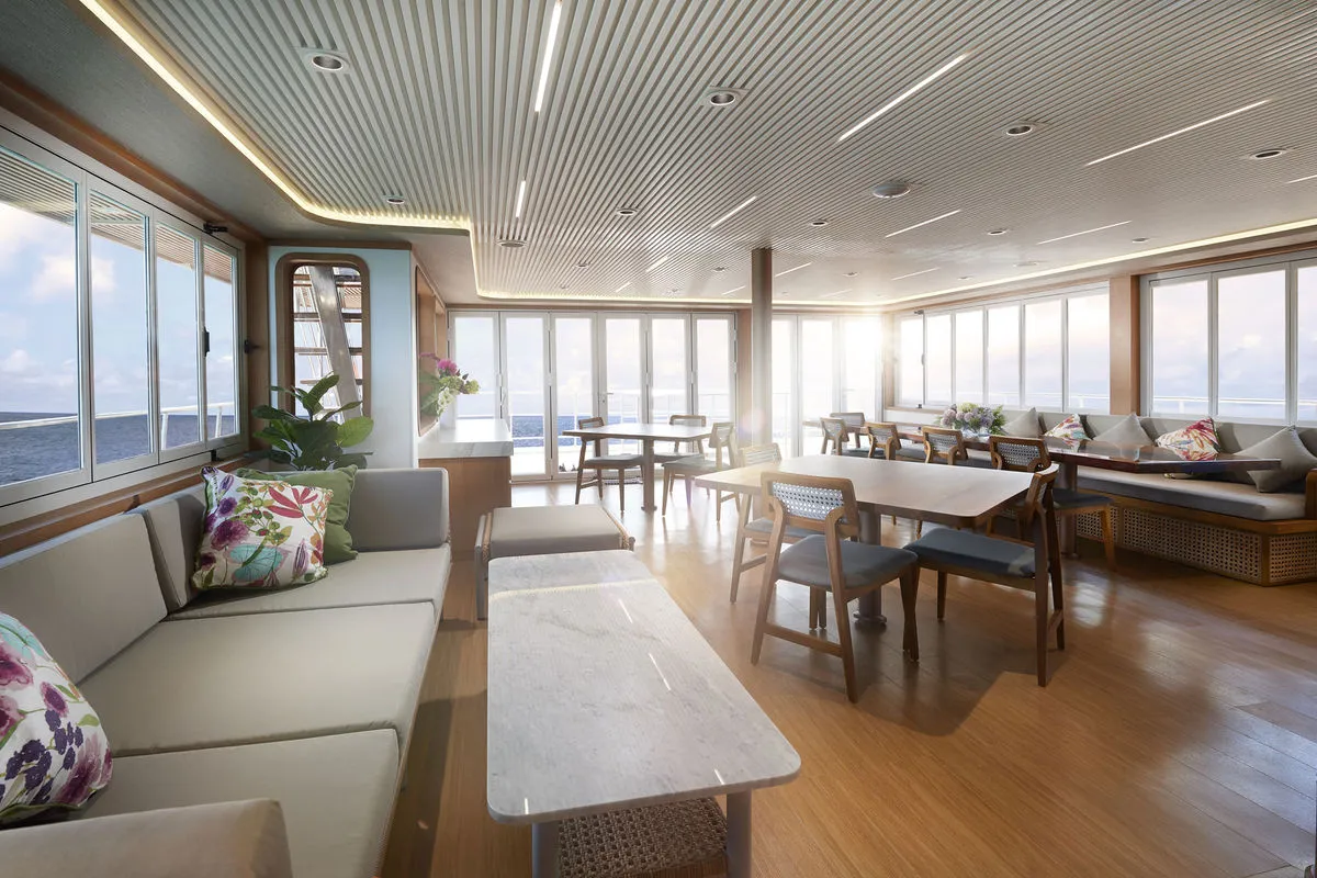 Saloon of Solitude Gaia with the dining area and panoramic windows