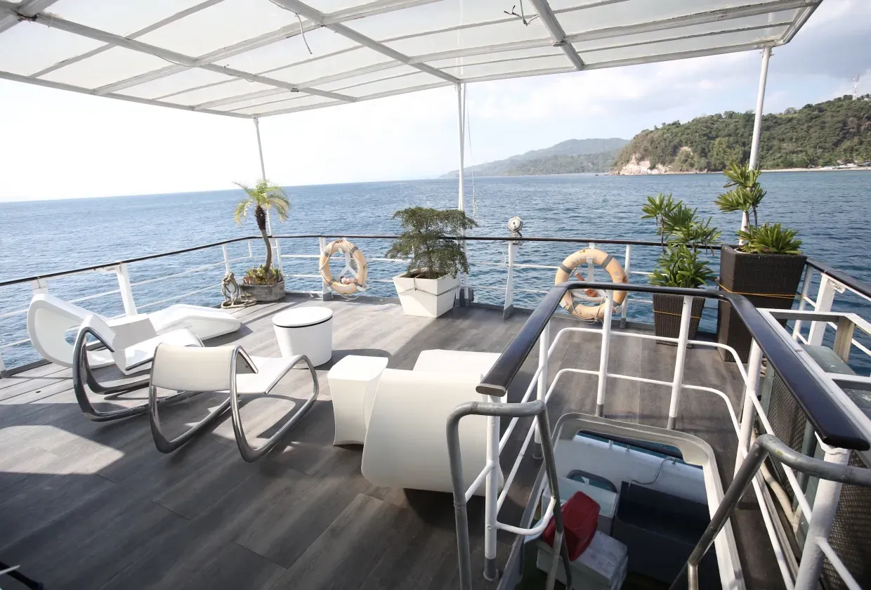 Stella Maris Explorer