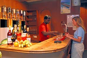 Бар на яхте Sting Ray