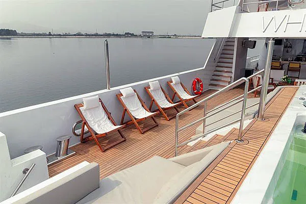 Яхта White Pearl, сан-дек