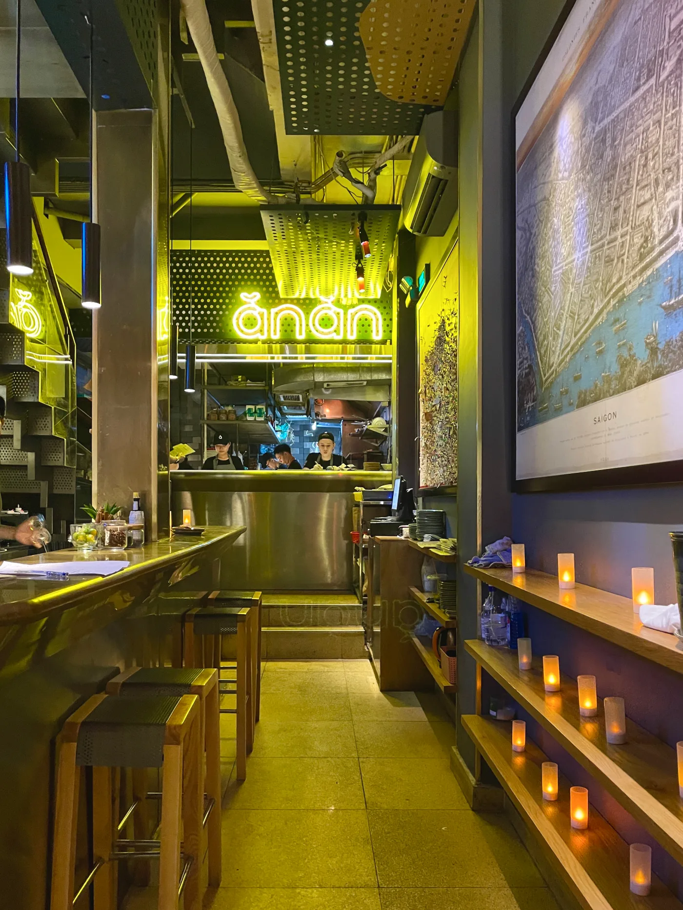 Anan Saigon — интерьер ресторана со звездой Мишлен в Хошимине