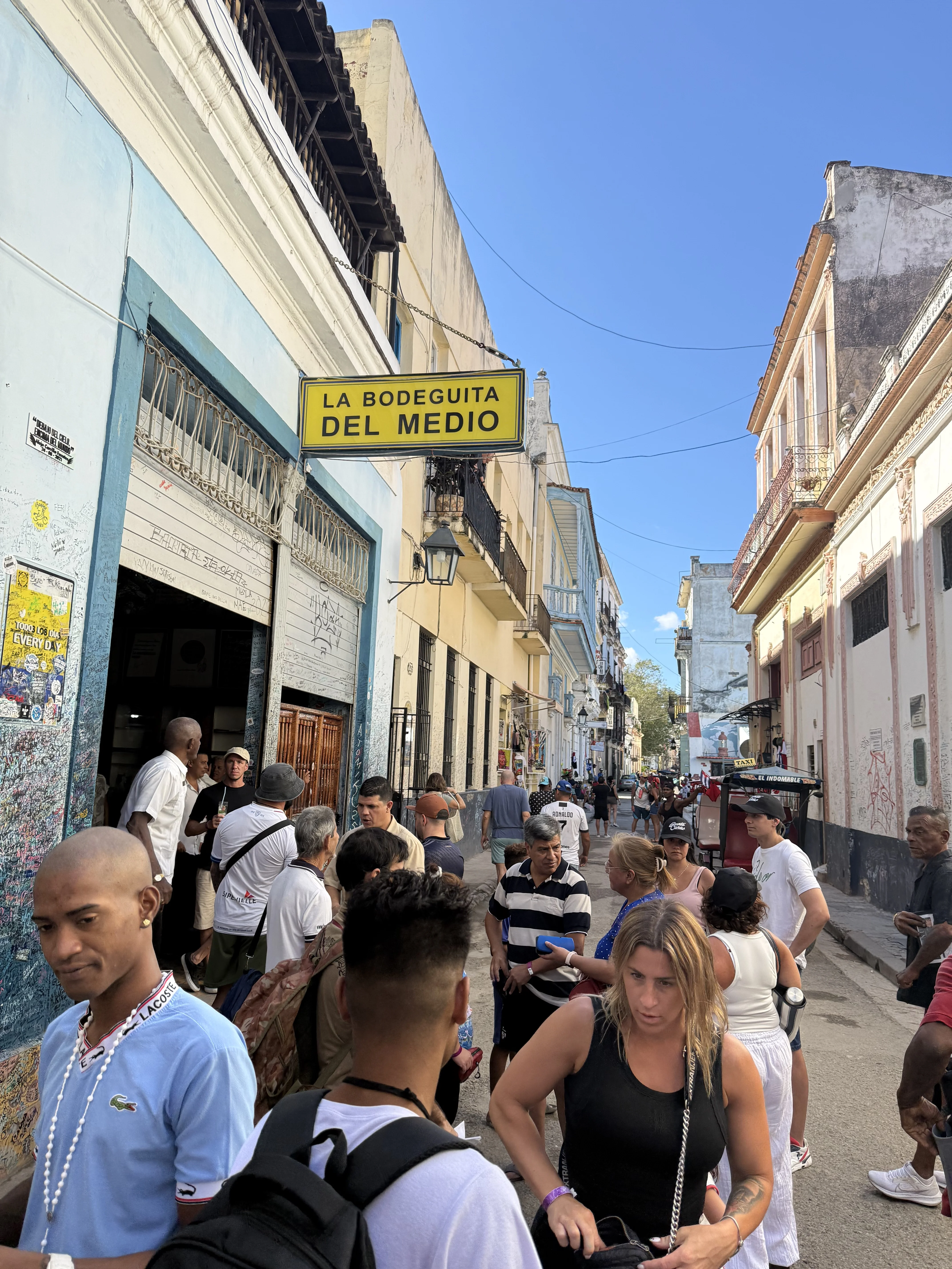 La Bodeguita del Medio — улица в старой Гаване