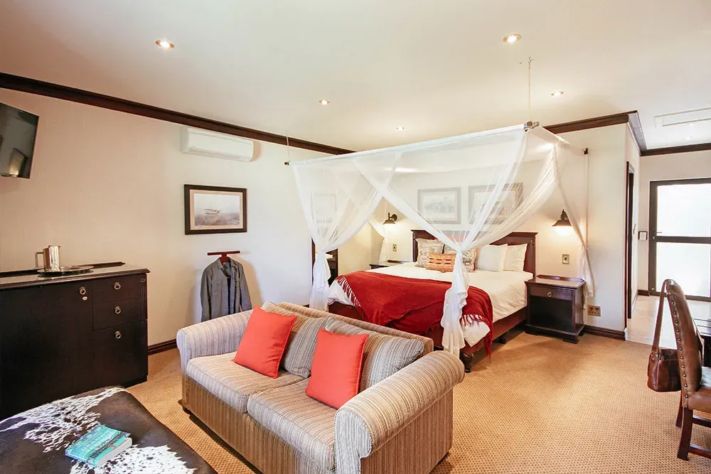 Номер с балдахином