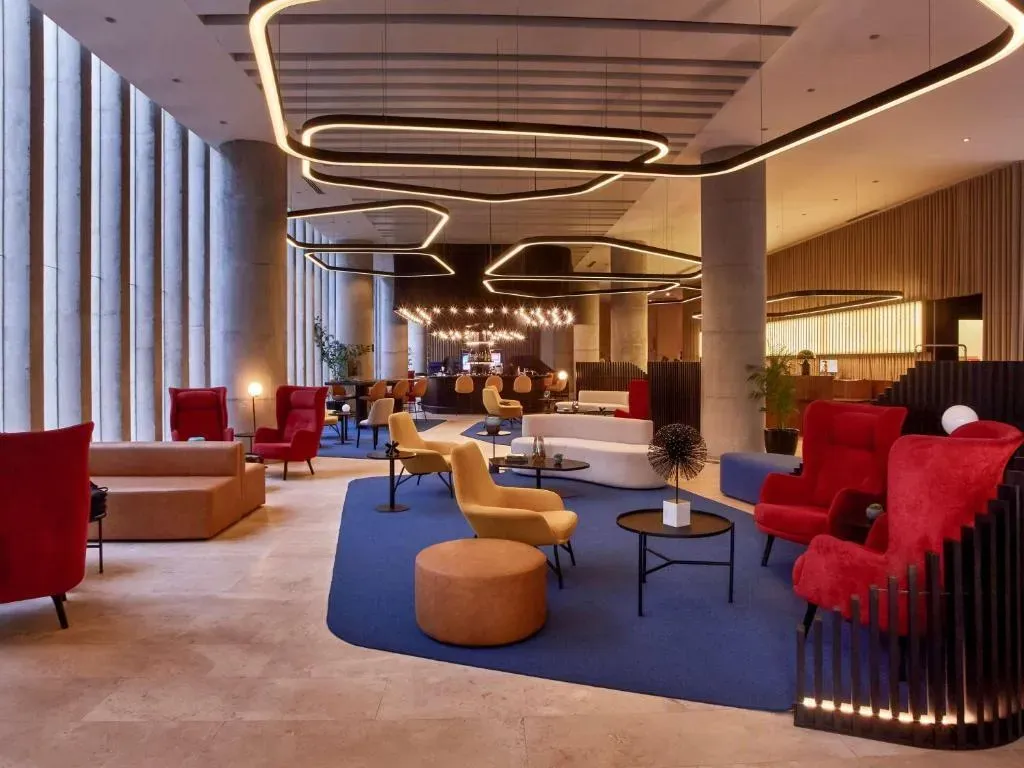 Дизайнерский лобби отеля